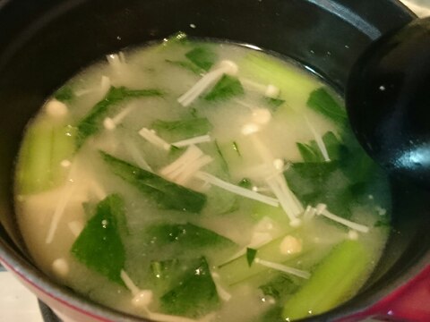 ストウブDe〜小松菜とえのきの味噌汁